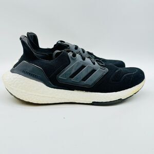 Adidas UltraBoost 22 Womens 7.5 Black White Knit Sneakers Running Shoes Trainer